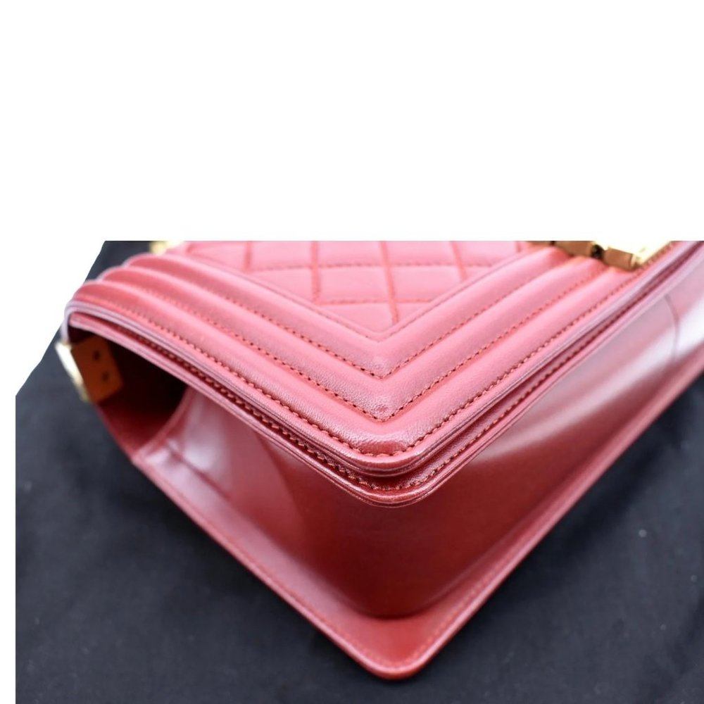 CHANEL Medium Boy Flap Calf Leather Shoulder Bag Red - Picture 9 of 14
